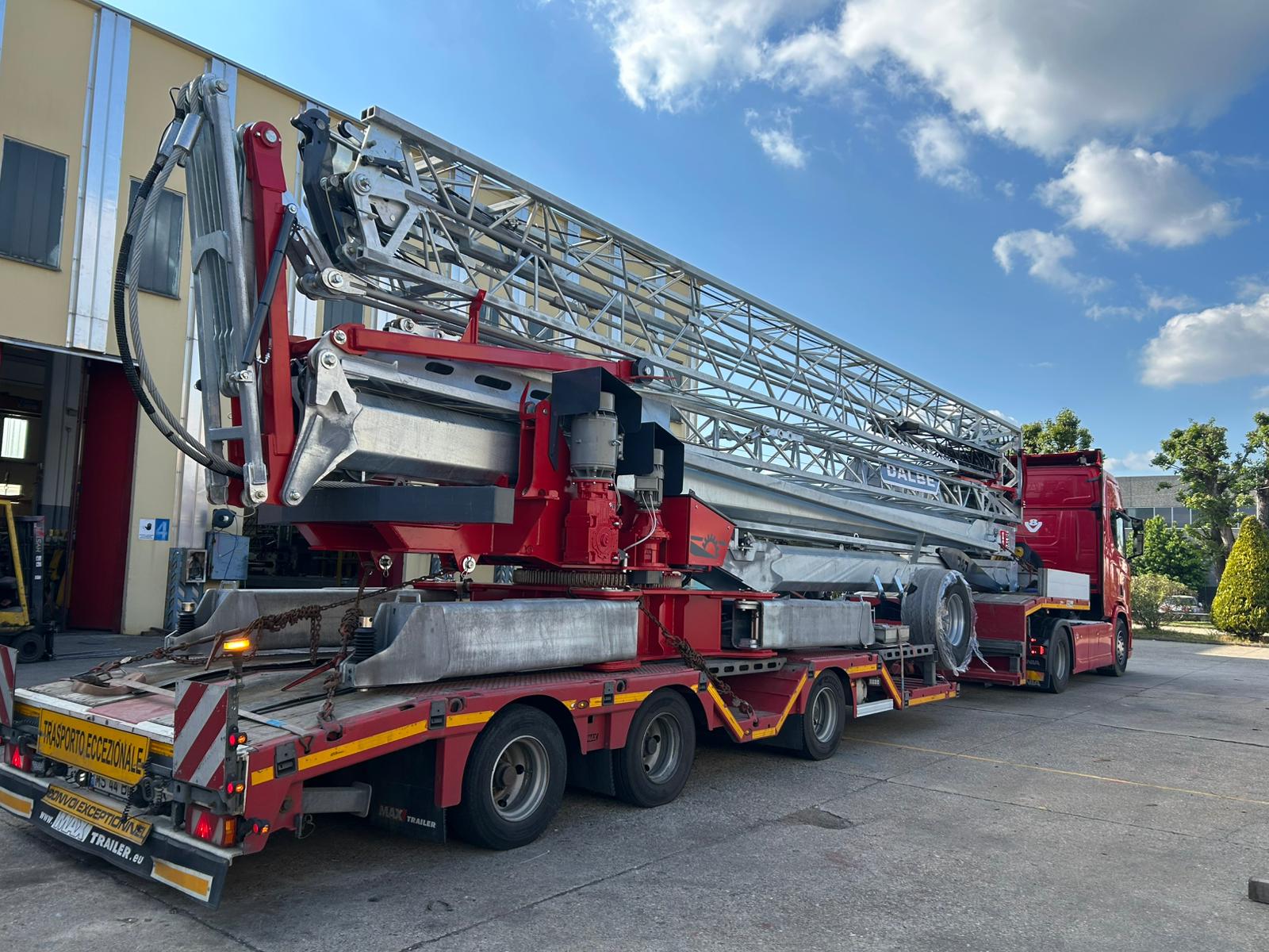 Loading of oversize goods